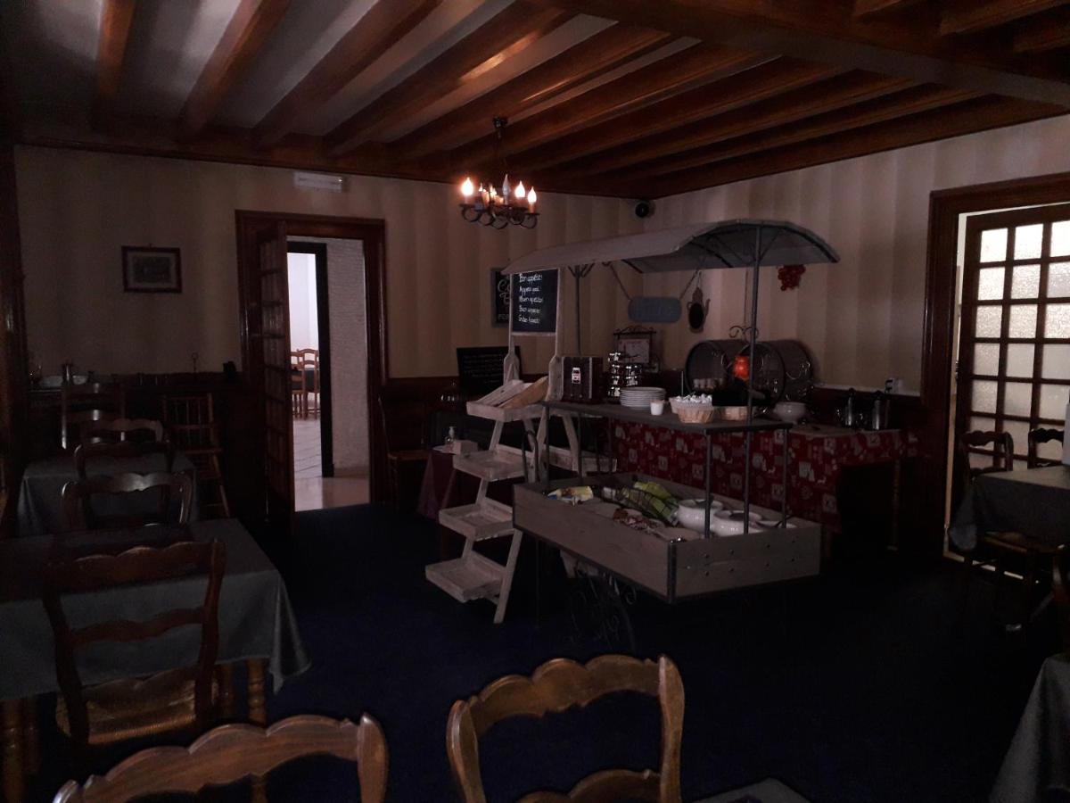 Hotel Restaurant Le Traineau Clelles Eksteriør billede