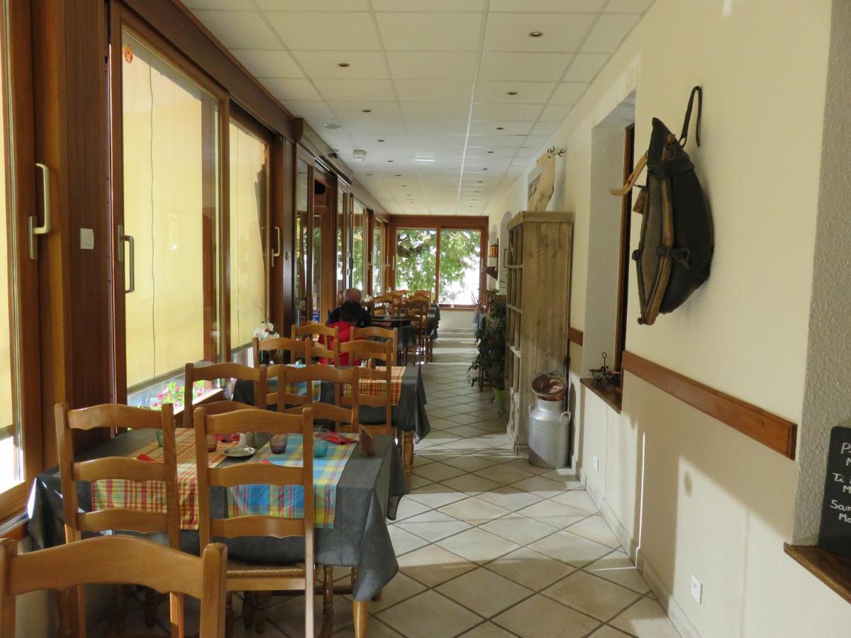 Hotel Restaurant Le Traineau Clelles Eksteriør billede