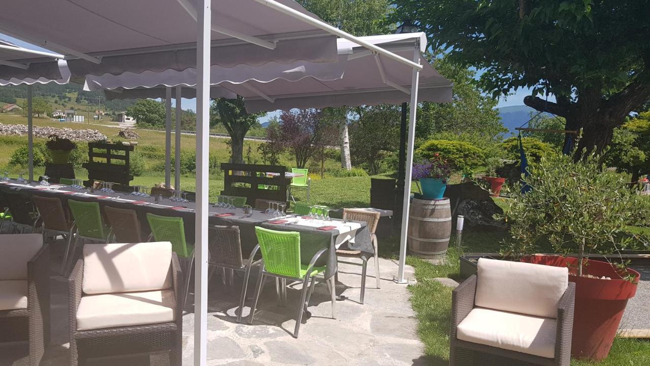 Hotel Restaurant Le Traineau Clelles Eksteriør billede